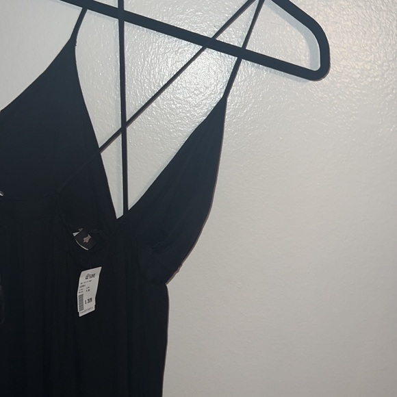 LILIAN BLACK ๐ค VACATION ๐๏ธ DRESS ๐ NWT ๐ SIZE 1X โจ 2 SLITS IN FRONT ๐ - Picture 4 of 5